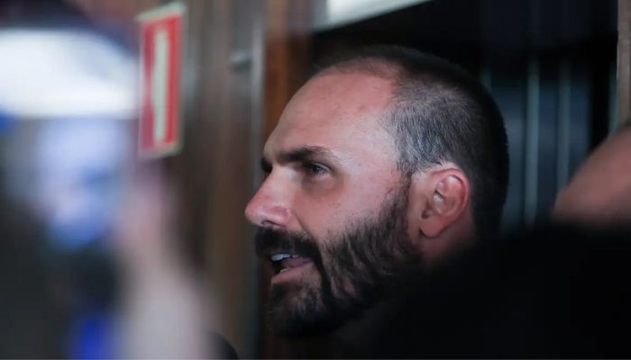  Eduardo Bolsonaro não comparece a interrogatório no Supremo 